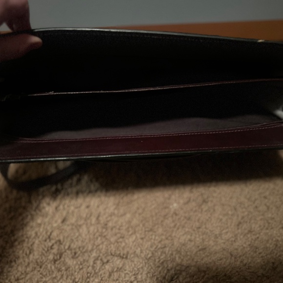 Deep maroon/brown briefcase - Picture 4 of 12
